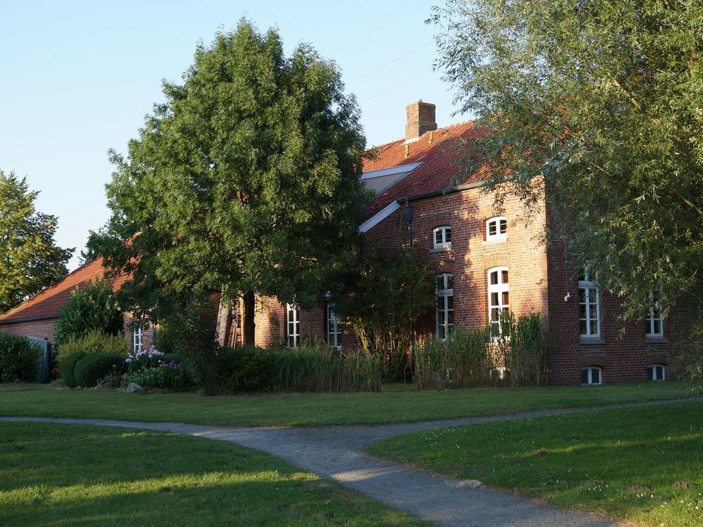 Gasthuus Ulenhoff Westoverledingen Exterior foto